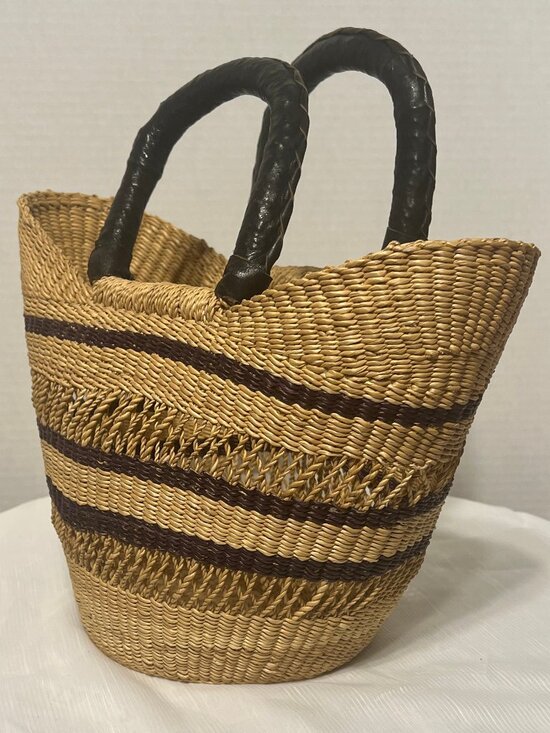 Handcrafted "Lacework Wing Shopper" Bolga Basket - Picture 5 of 15